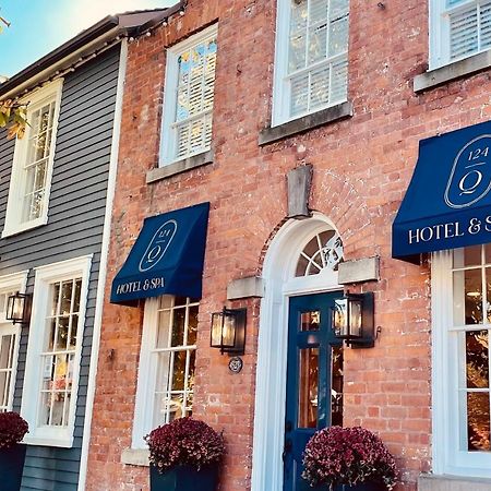 124 On Queen Hotel & Spa Niagara-on-the-Lake Dış mekan fotoğraf The Spa at 61