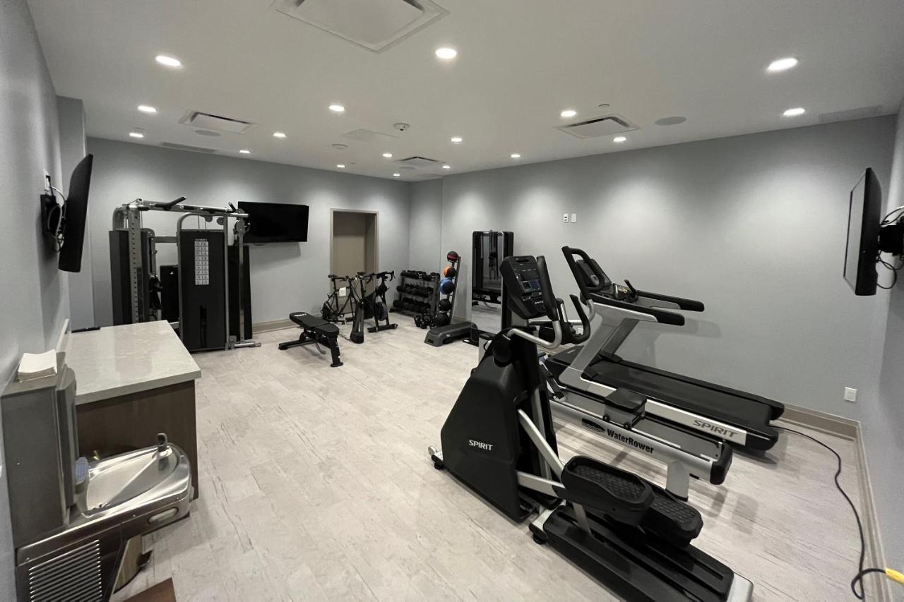124 On Queen Hotel & Spa Niagara-on-the-Lake Dış mekan fotoğraf The gym at the 2019 World Championships